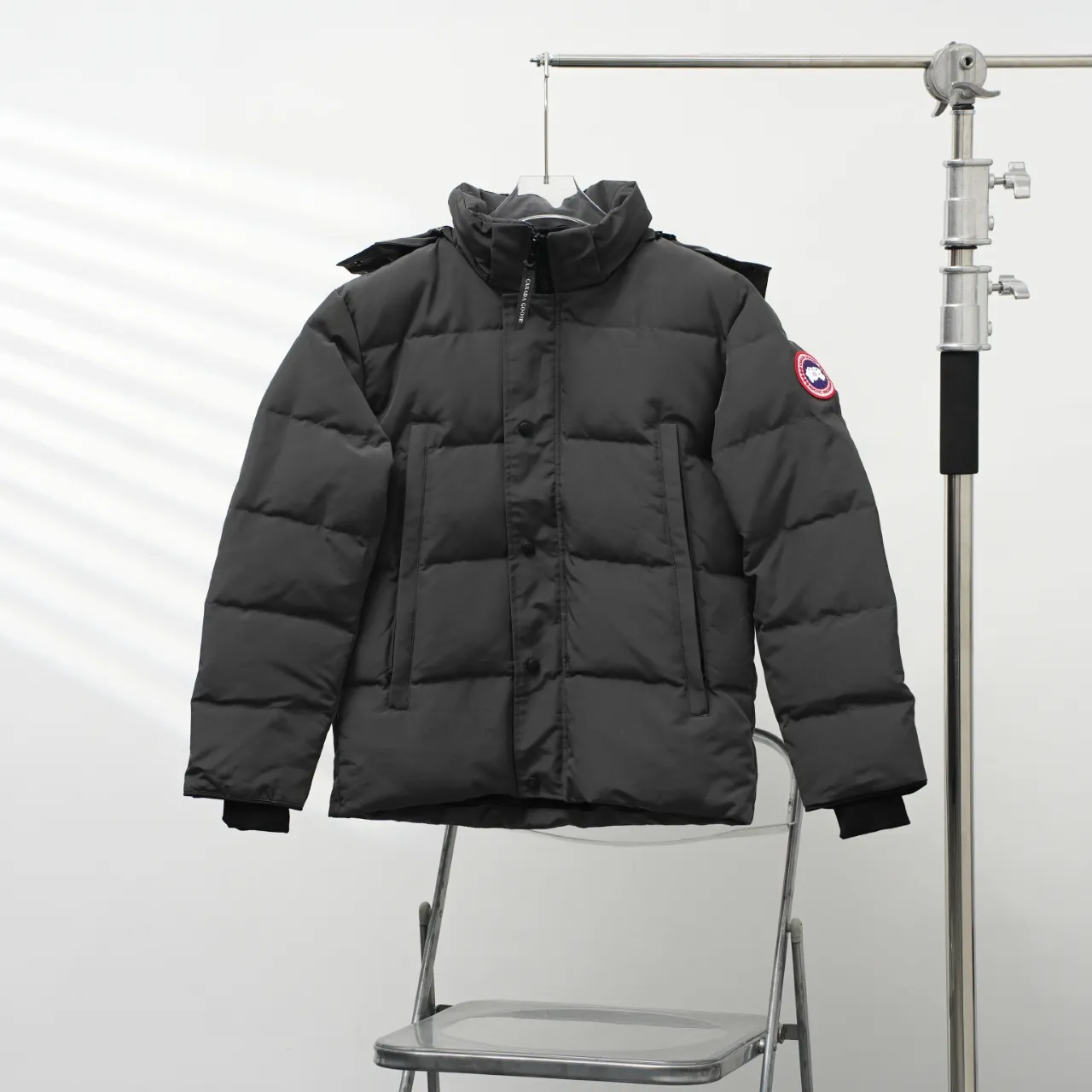 P740 CANADA GOOSE丨Canada Goose 29 New 2048 Hairless Collar Hooded Down Jacket Color: Graphite Red Size: XS-XXL